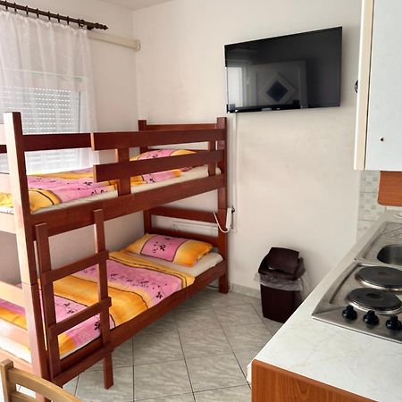 Apartments Kristina ヴィル エクステリア 写真