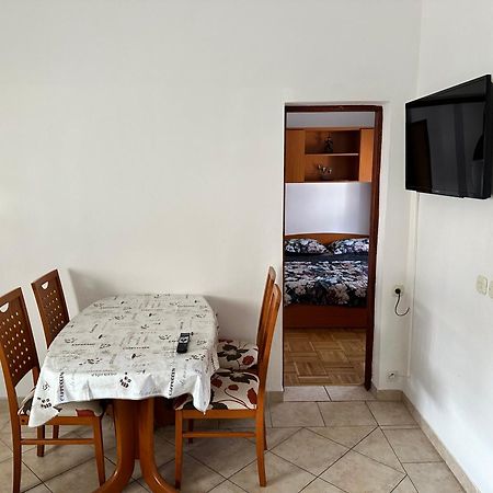 Apartments Kristina ヴィル エクステリア 写真
