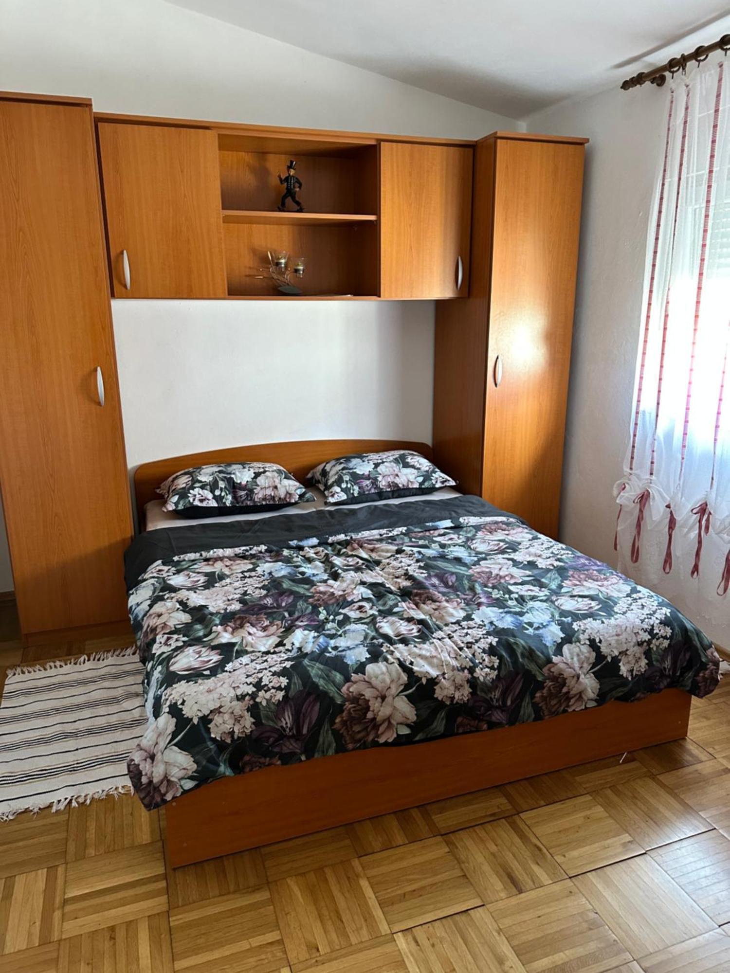 Apartments Kristina ヴィル エクステリア 写真