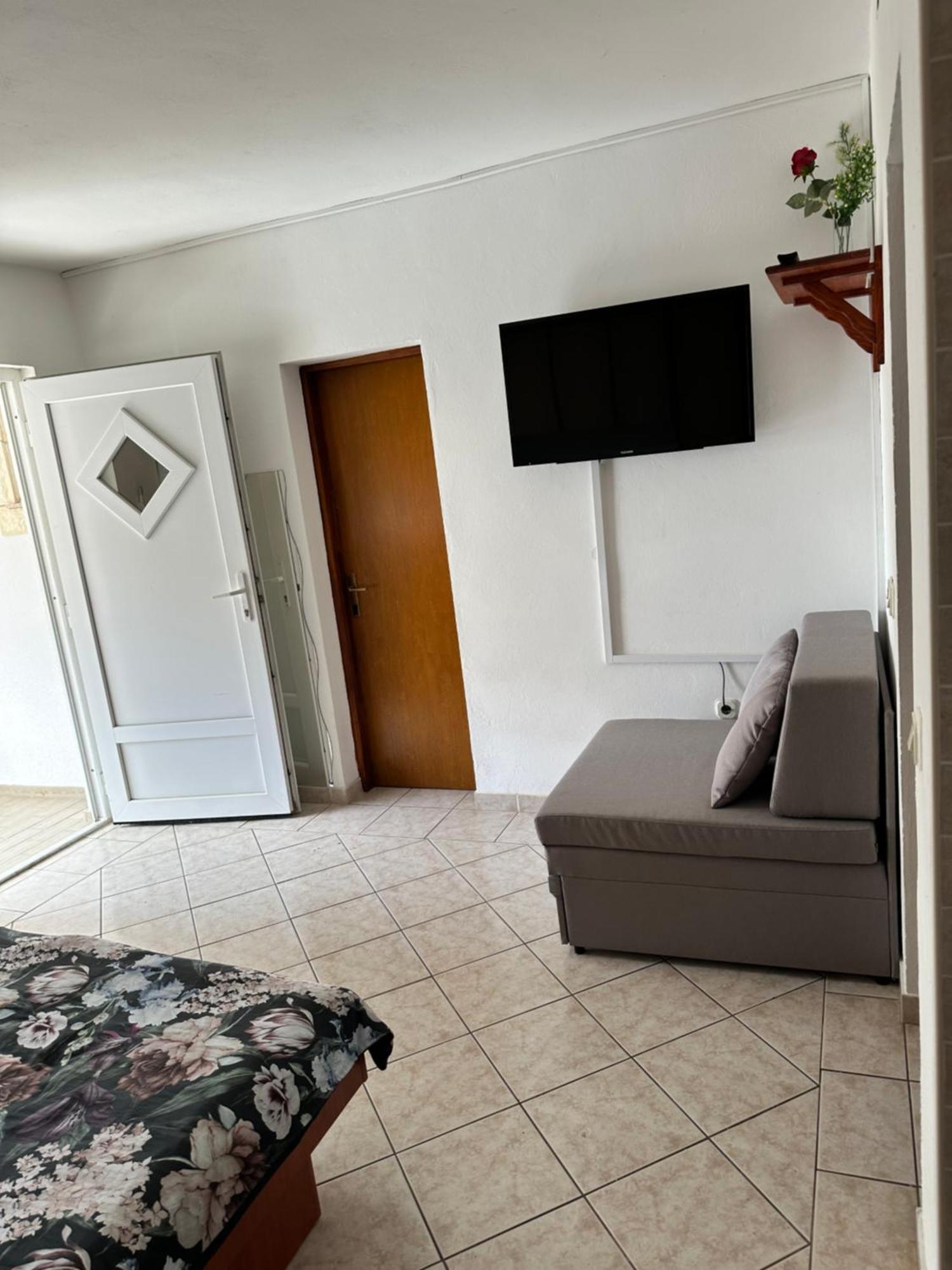 Apartments Kristina ヴィル エクステリア 写真